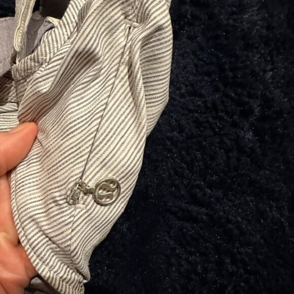 Lululemon Running hat - Picture 3 of 3